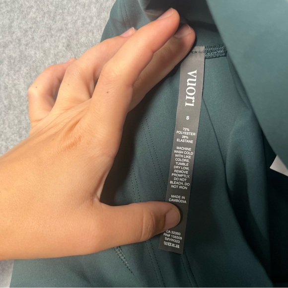 Vuori Womens Teal Drawstring high waisted Joggers Size S Like new - Picture 4 of 5